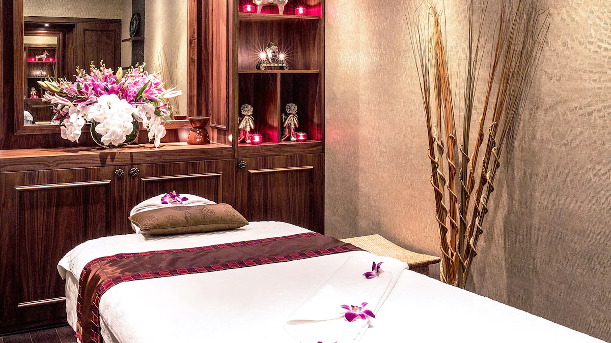 هتل کراون پلازا دیره دبی